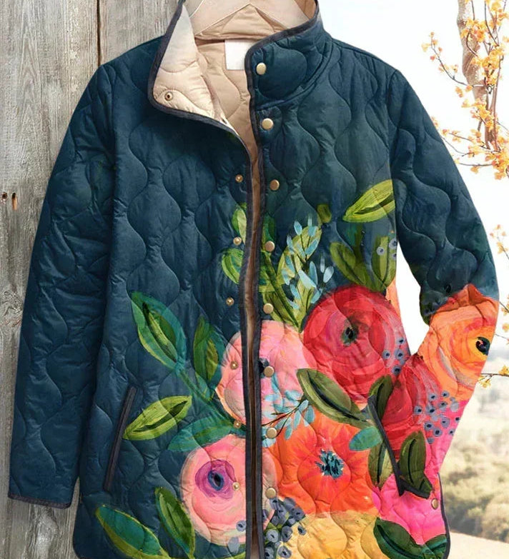 Wilma™ | Steppjacke mit Blumen auf Marine