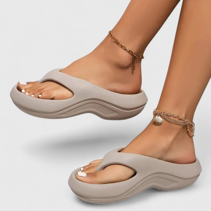 Dahlia - Bequeme Slip-On Sandalen