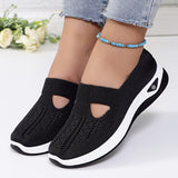 Bequeme Slip-On-Sneaker mit fester Passform