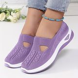 Bequeme Slip-On-Sneaker mit fester Passform