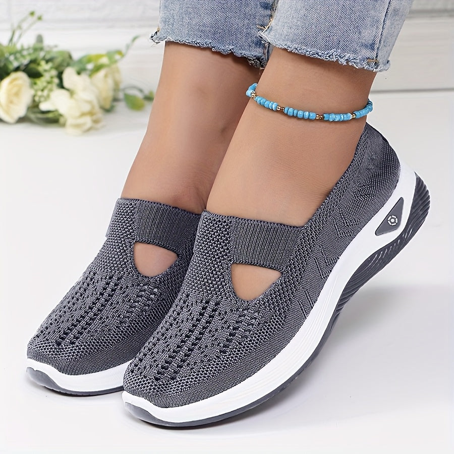 Bequeme Slip-On-Sneaker mit fester Passform