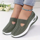 Bequeme Slip-On-Sneaker mit fester Passform