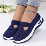 Bequeme Slip-On-Sneaker mit fester Passform