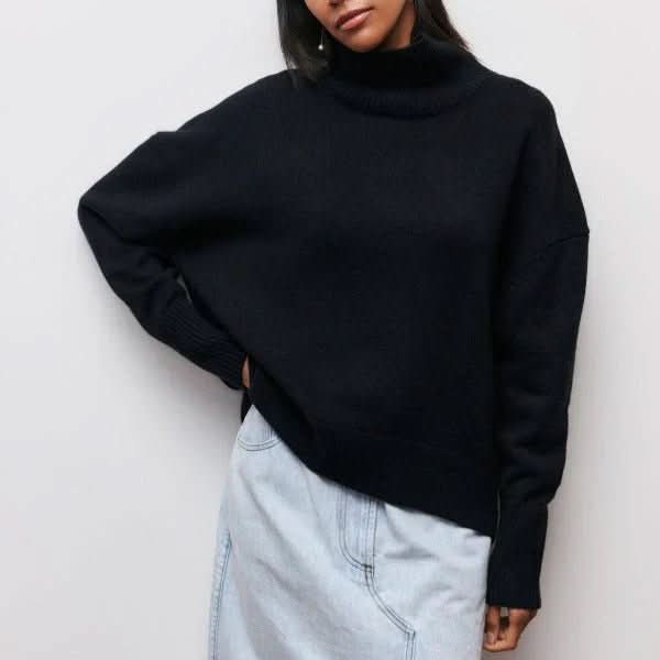 ARIA ÜBERGRÖSSE STEHKRAGEN-PULLOVER